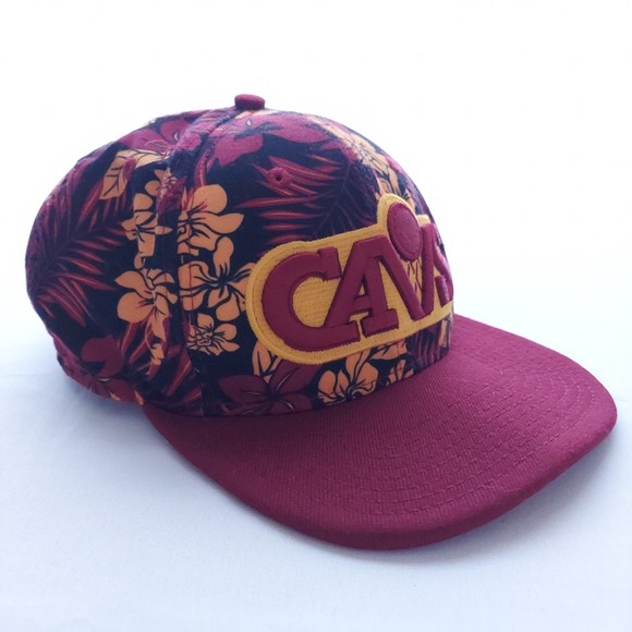 Cleveland Cavaliers Snapback Cap Hat Maroon and Gold - Picture 2 of 8